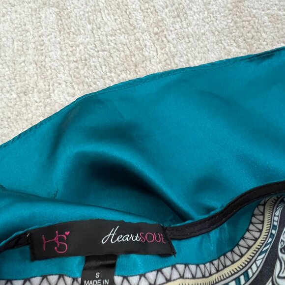 3 for $6 Heart Soul Boho Summer Smocked Blouse Top S - Picture 2 of 10